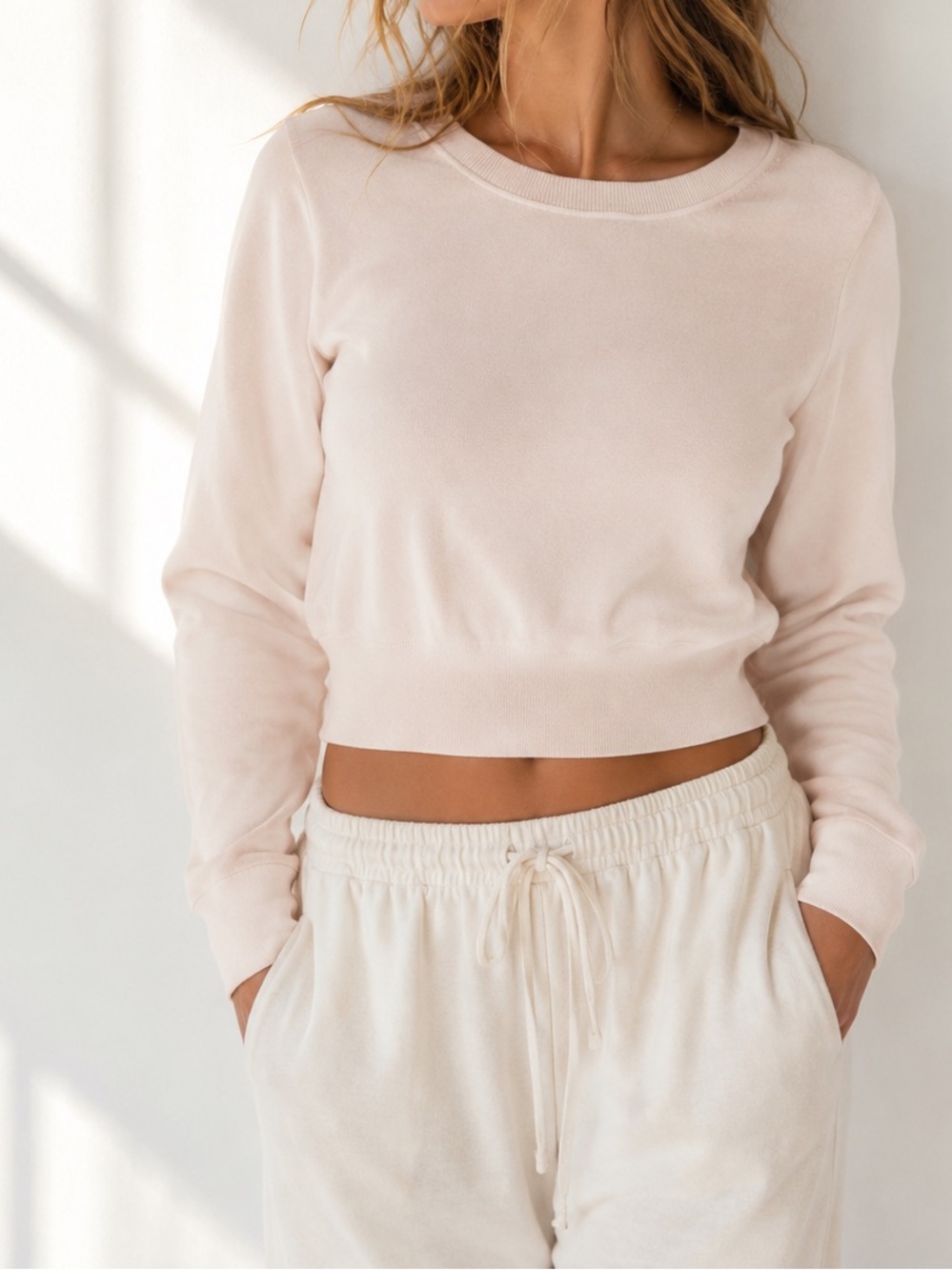 Aritzia Talula Cream Cropped Knit Sweater Pullover Size Large